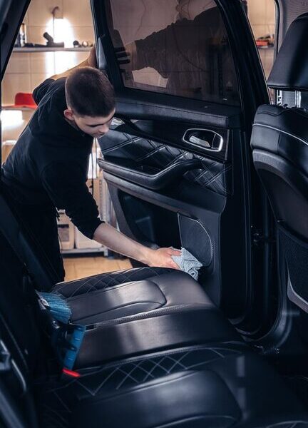 How to Keep Your Car Organized and Clean Every Day